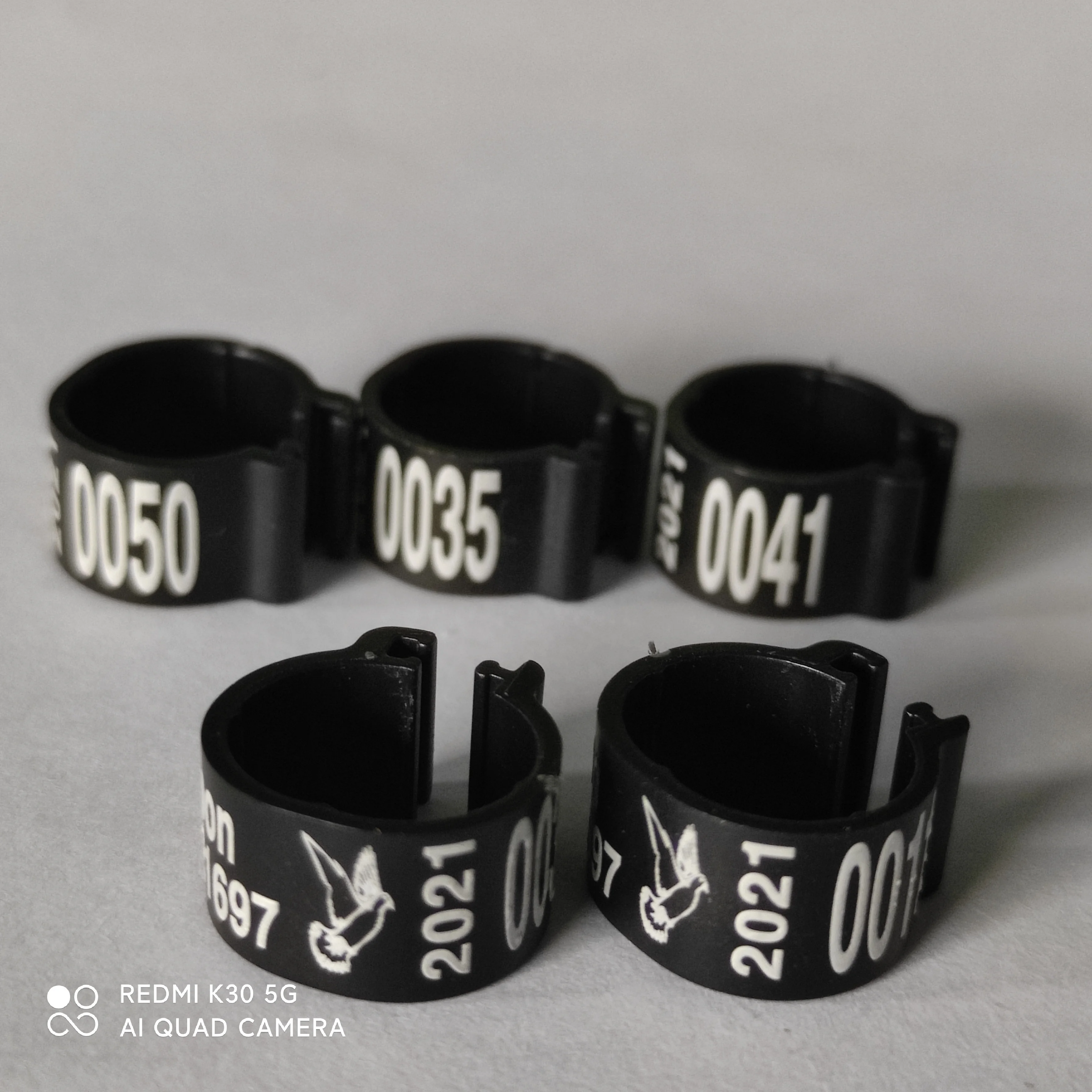 ANCLLO 100 Pezzi 10 Mm Numeri Consecutivi Anello Di Identificazione Fascette Per Cosce Di Uccelli Anelli In Plastica Multicolore Per Pappagalli Pulcino Apertura Identificare I Polsini Delle Gambe - 11