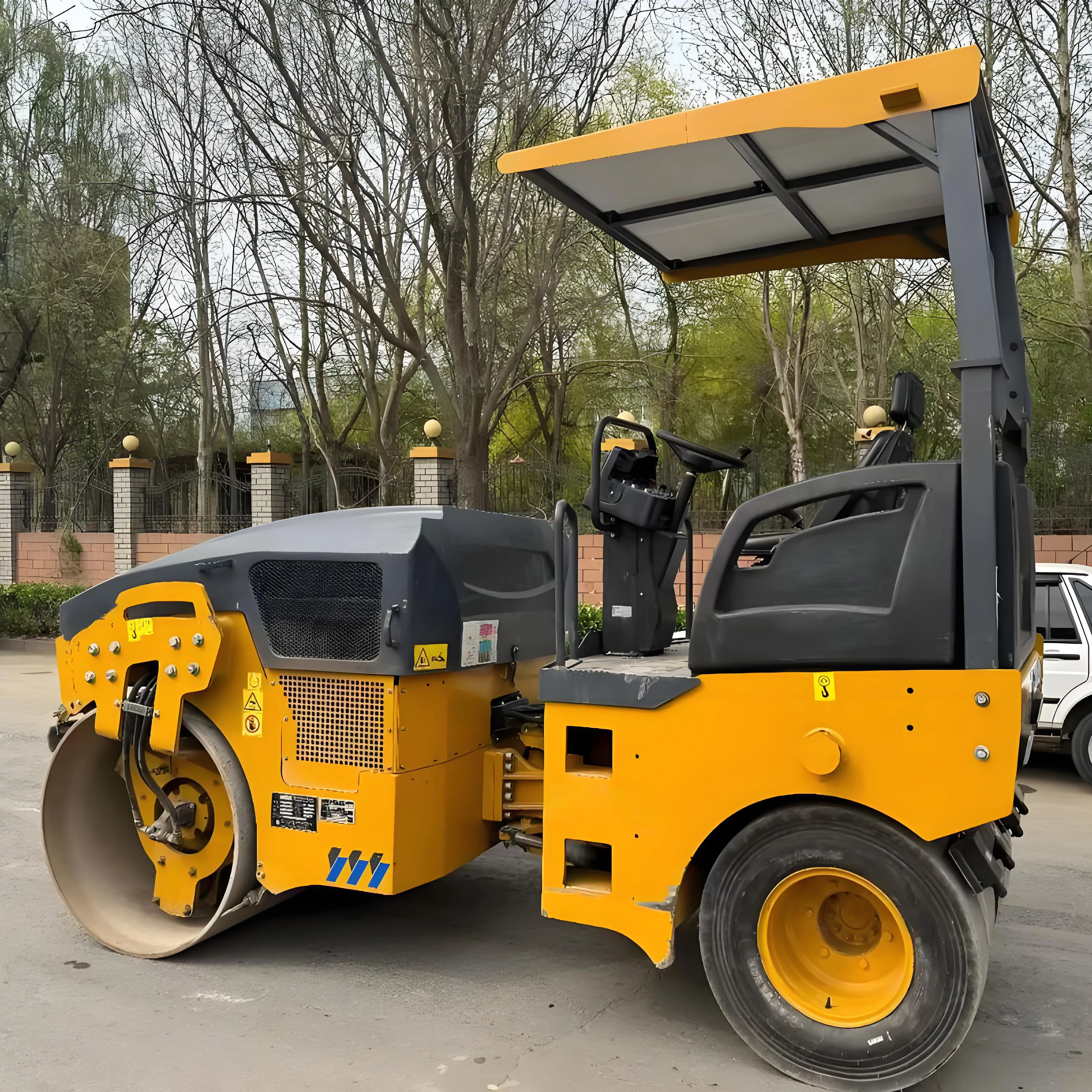 Универсальный Гидравлический Дорожный каток подходящий для широкого спектра строительных проектов от мелкомасштабного до крупномасштабного дорожного катка