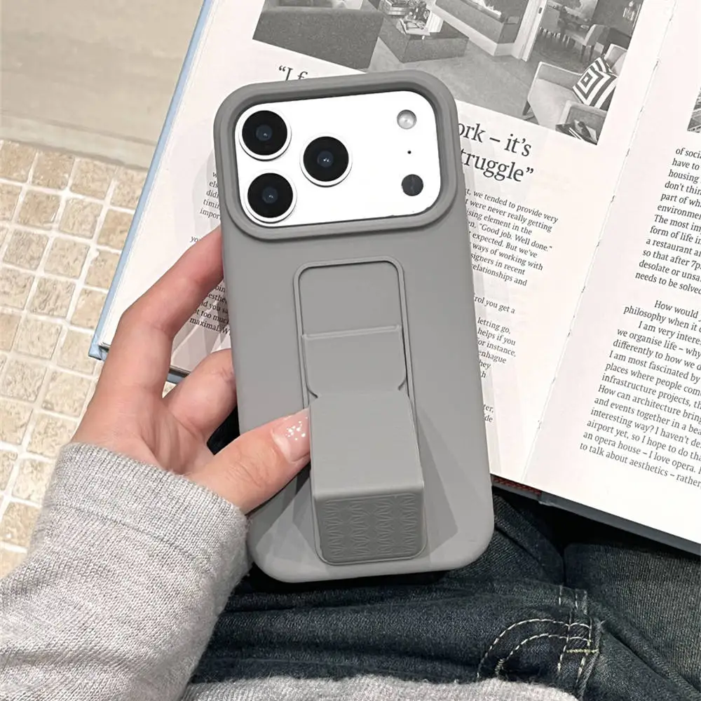 2026 Hot Selling Luxury Shockproof Soft Liquid Silicone Phone Case Strip Stand for 17Pro Max 17air 17pro Anti-Yellowing case