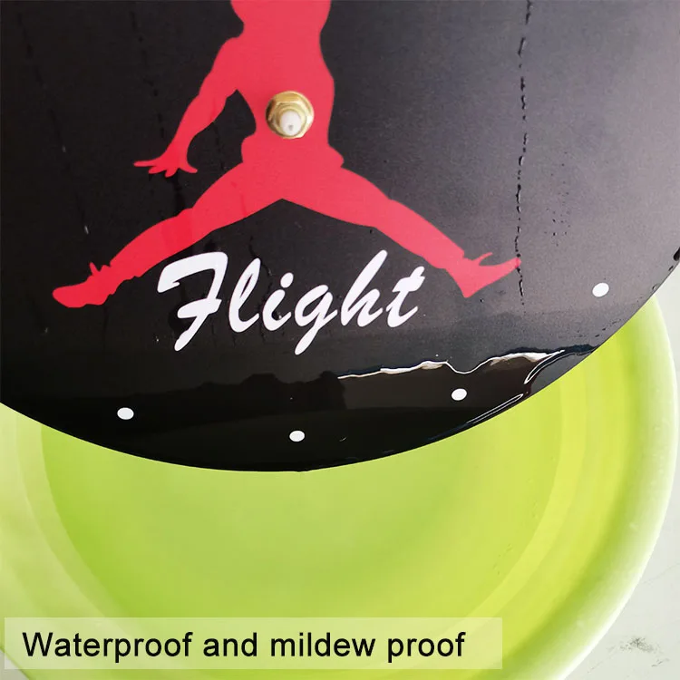 Кроссовки настенные часы и о