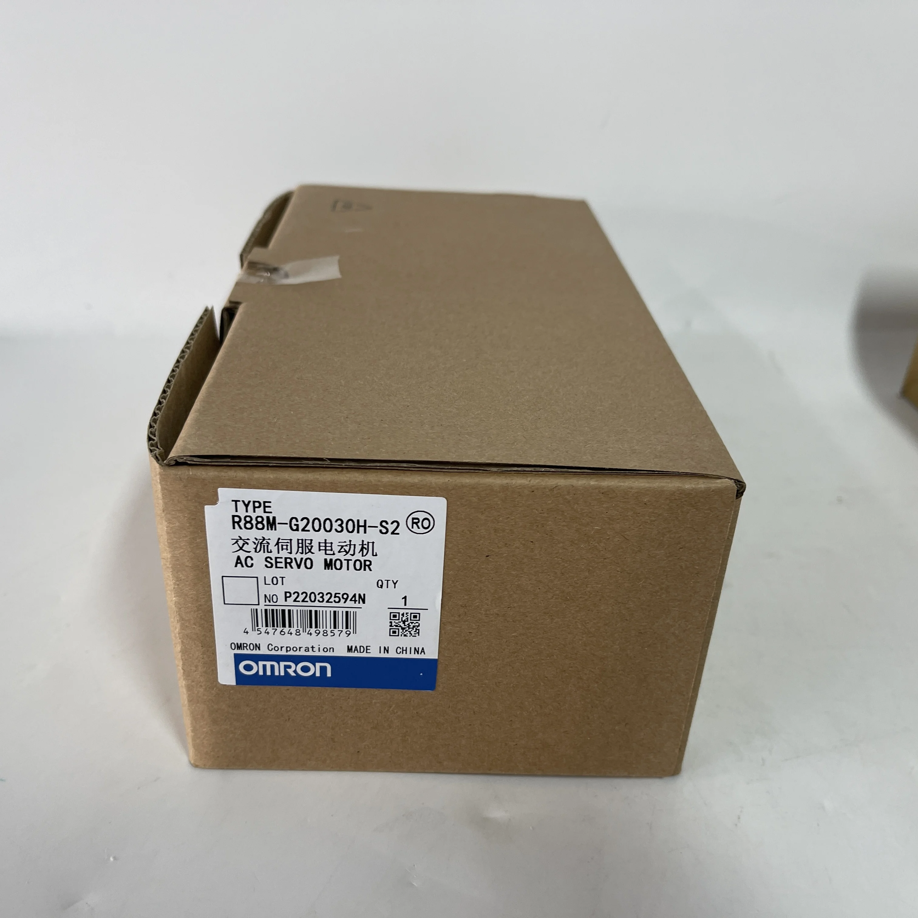 OMRON AC Servo Motor R88M-G20030H-S2 OMRON AC Servo Motor R88M-G20030H-S2