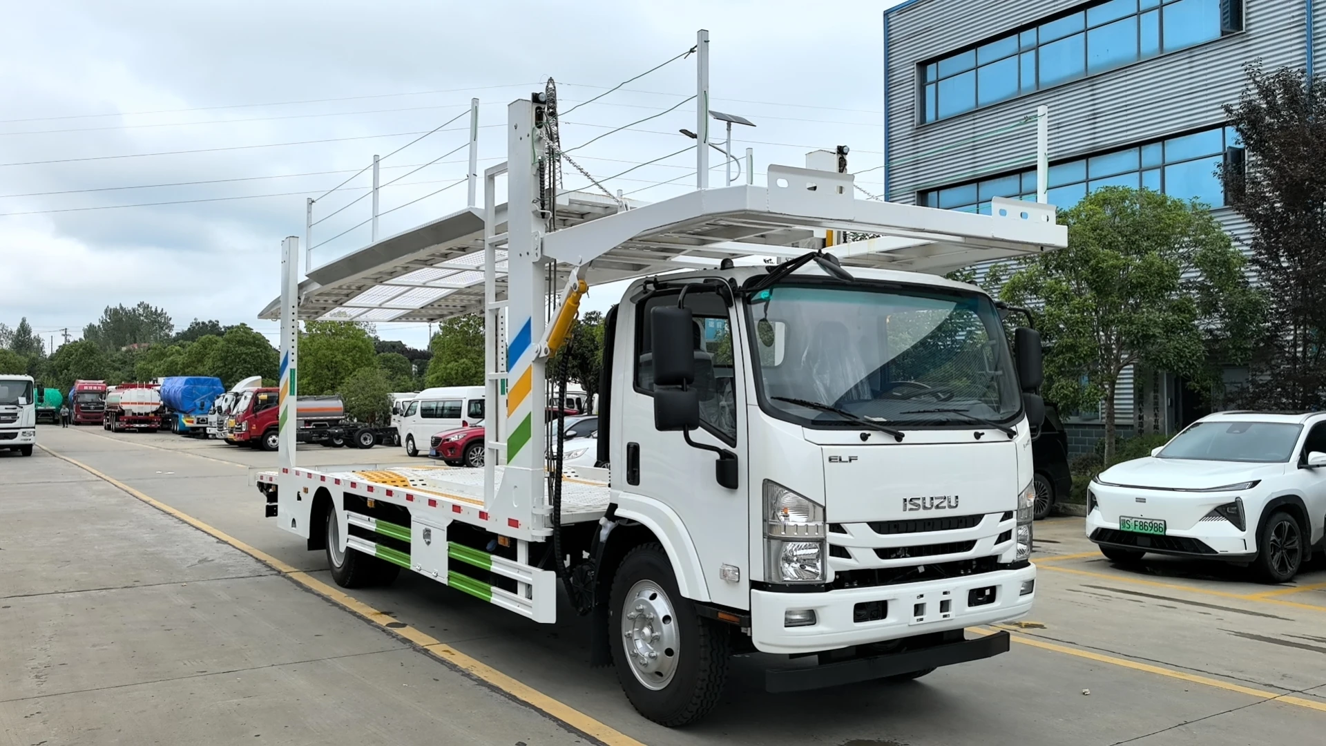 product impressive double deck 4x2 car transport truck car carrier for 4 cars for sale-5
