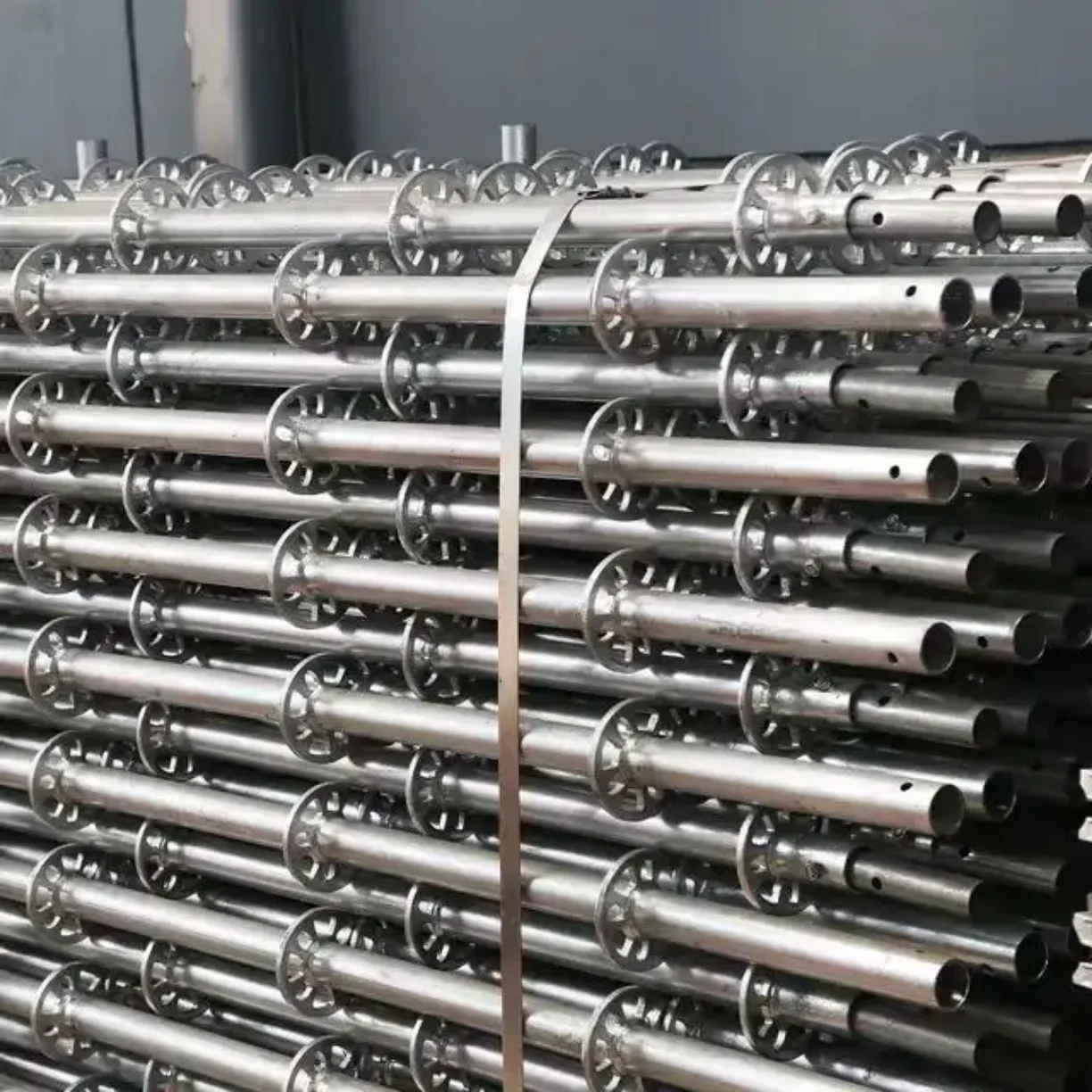 Hot Dip Galvanized Ringlock Modular Steel Scaffolding 5