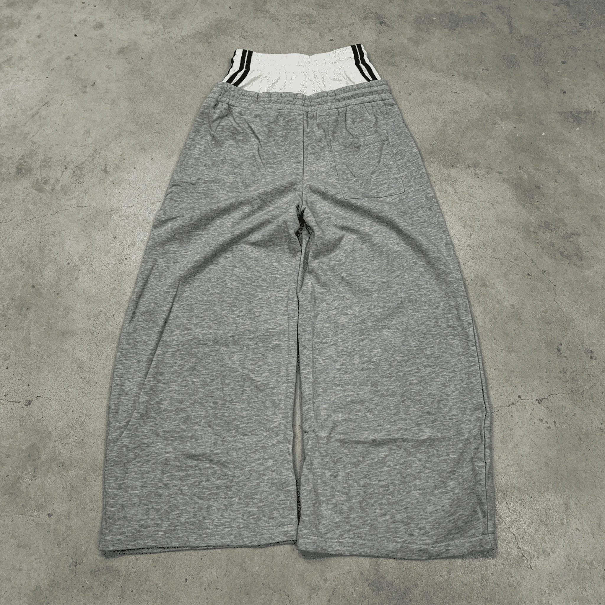 Custom Mens Double Waist Sweatpants Gray Wide Leg Streetwear Printed Casual Pants For Hip Hop Urban Style gallery 2