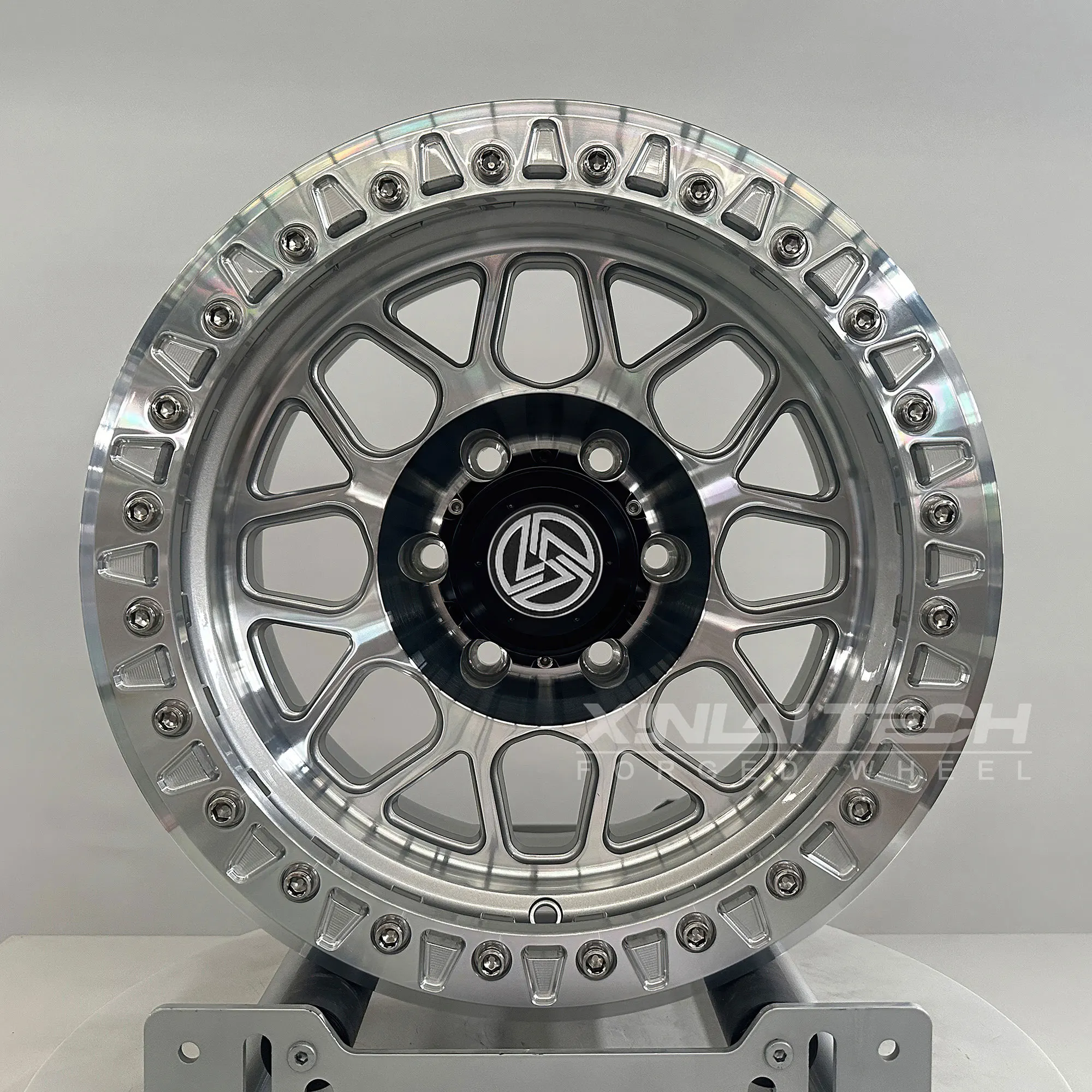 XL Custom 4x4 Forged Beadlock Wheels 17-26 Inch 6x135 8x170 PCD for Ford F150 F250 Raptor Offroad Pickup Modification - Image 1