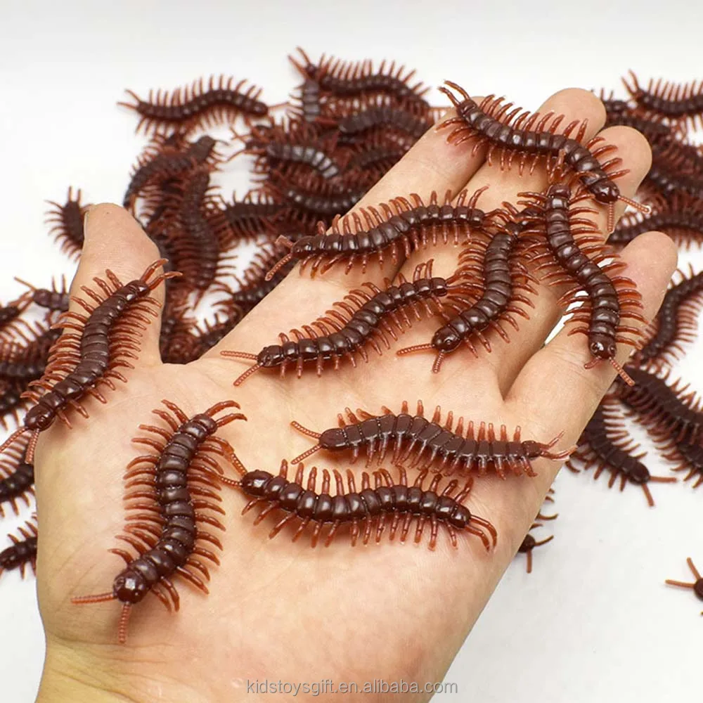 Cheaper Halloween Realistic Colorful Fly Centipede  Cockroach  Trick Toys for  Decoration Party Mini Plastic Spider Toy