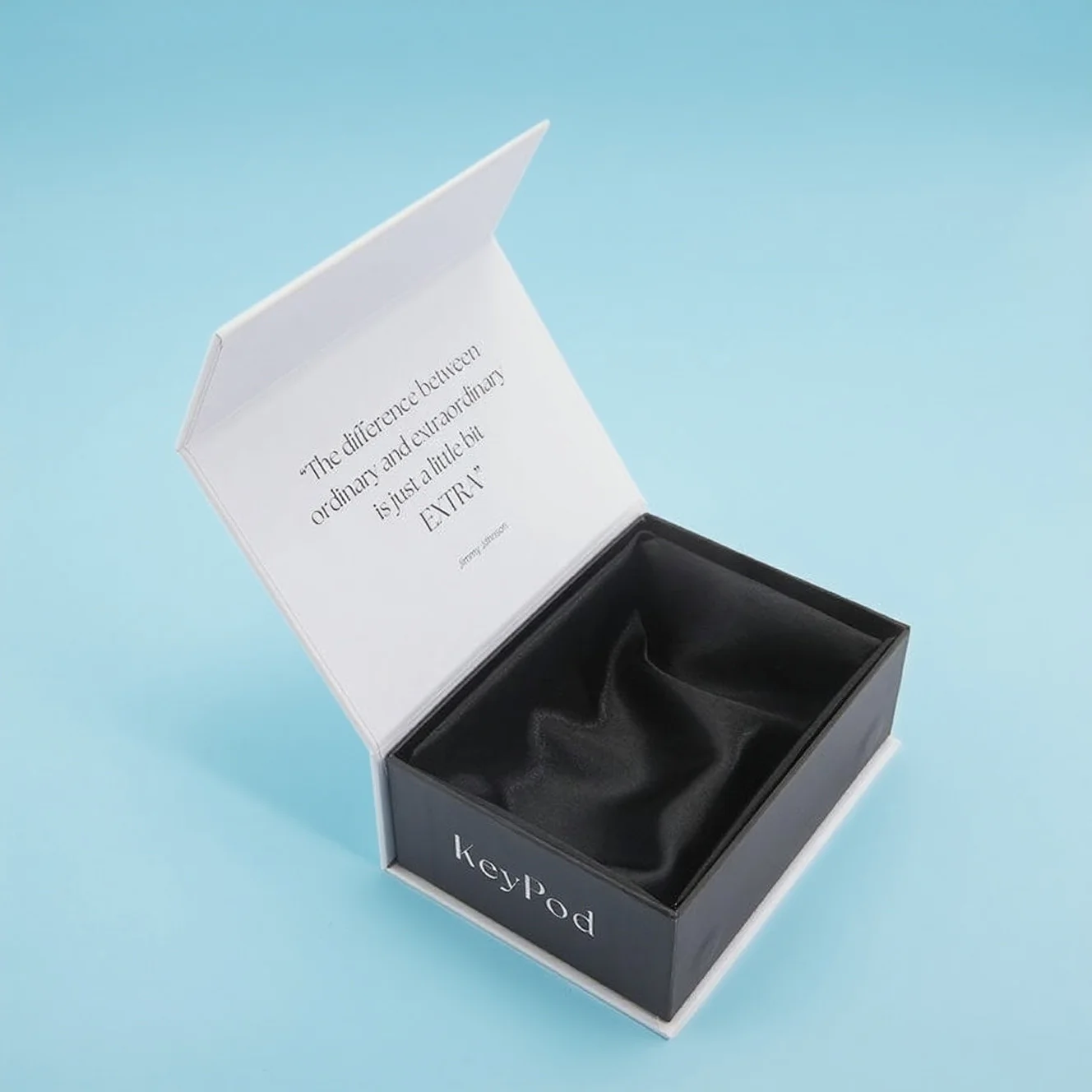 กล่องเครื่องสำอางค์ผู้หญิงหรูราคาประหยัด | กระดาษพิเศษเป็นมิตรต่อสิ่งแวดล้อมพิมพ์ตามสั่ง | กล่องเดินทางขนาดเล็กสำหรับผลิตภัณฑ์ดูแลผิวพร้อมโลโก้