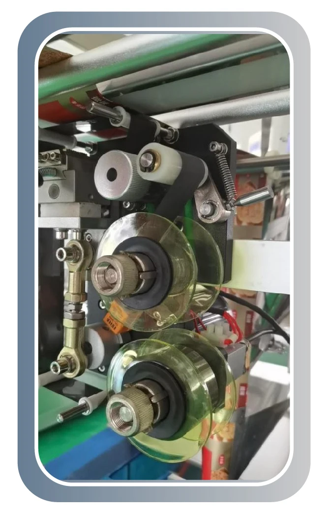Durable Auto Packing Machine Packaging Barley Wheat Coconut Flour Vertical Packing Machine