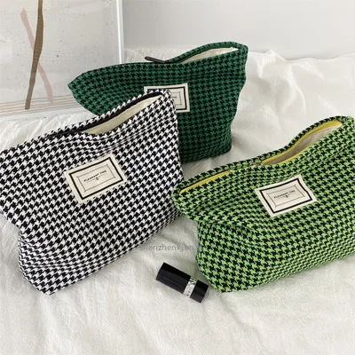 Bolsa De Cosméticos De Celosía De Pata De Gallo Para Mujer,Neceser Grande  De Color Negro Sólido,Estuche De Belleza De Viaje,Organizador De  Almacenamiento,Kit De Aseo - Buy Bolsas De Cosméticos Y,Equipaje \u0026amp;  Bolsas,Barato