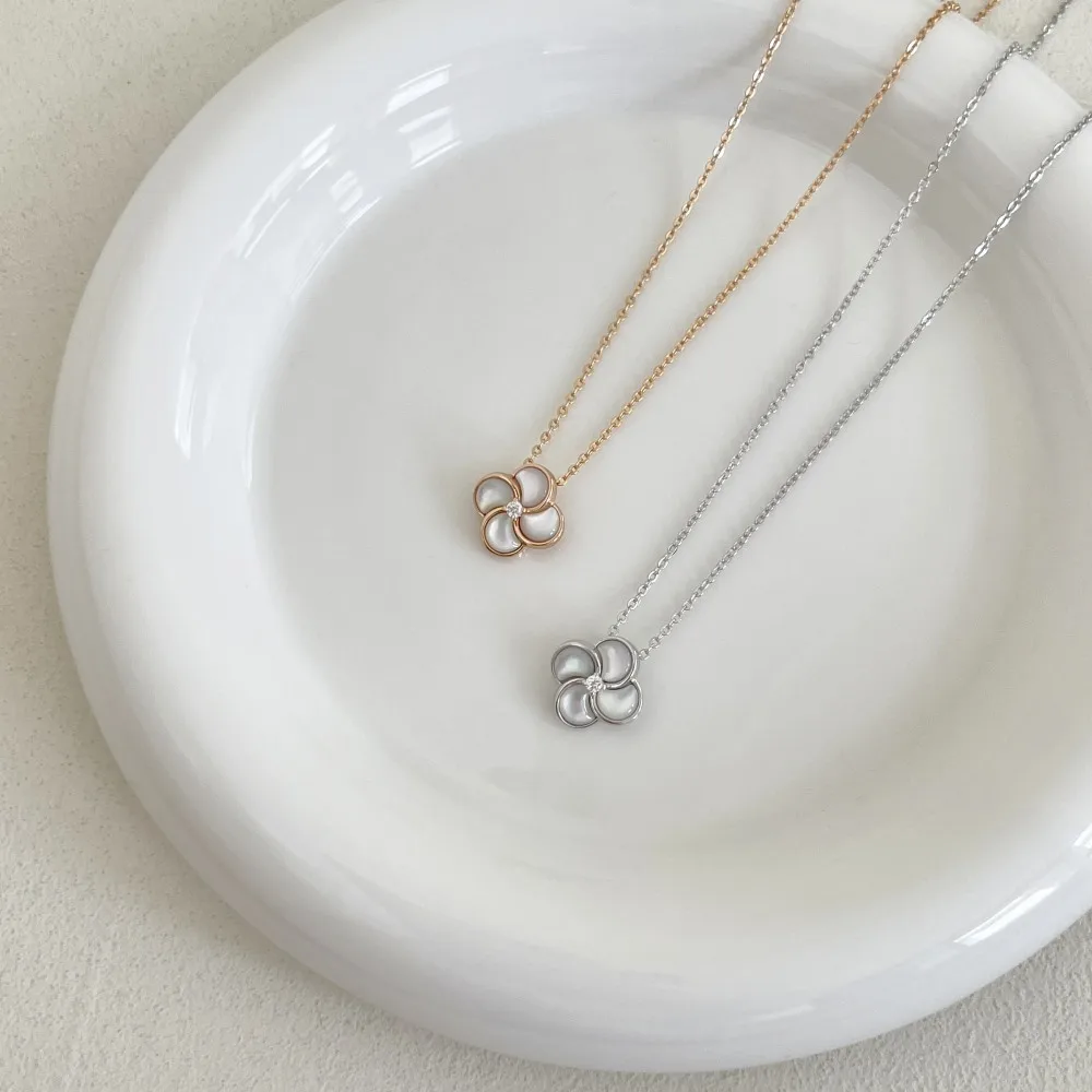 KAKODIY rhodium champagne gold-plated clover necklace four-leaf clover necklace flower lucky pendant exquisite jewelry gift detail 2