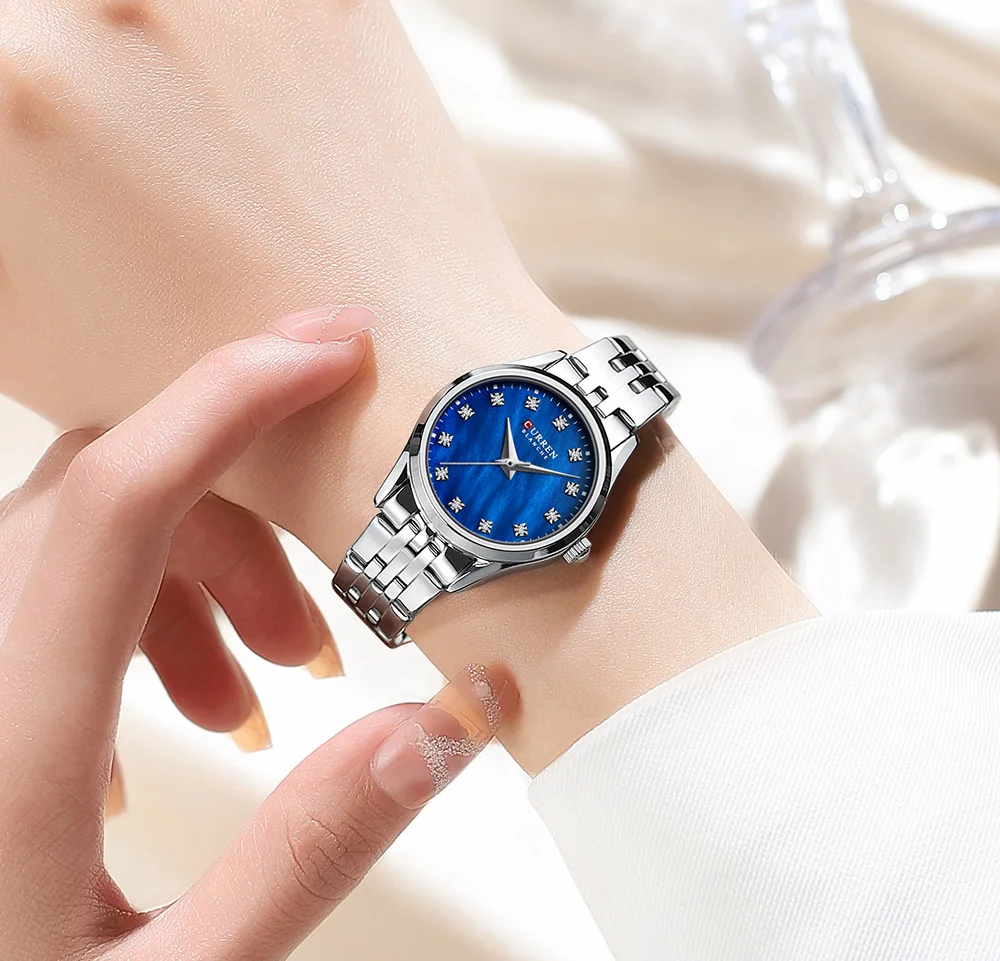 Curren 9111 Luxury Casual Fashion Simple Diamonds Design Ladies Luminous Watch Stainless Steel Band Waterproof Watches for Women