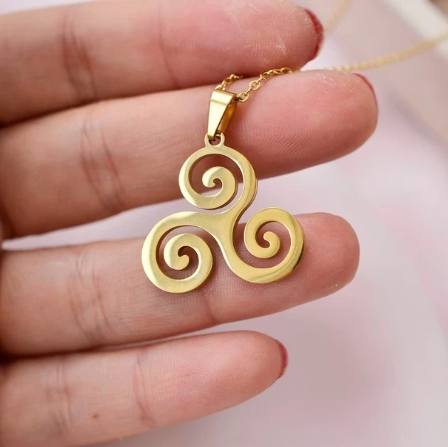 Wholesale Minimalist Celtic Triskelion Pendant 18k Gold Plated