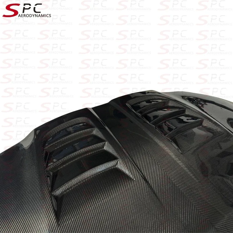 Dry-Carbon Engine Cover  for M Power
