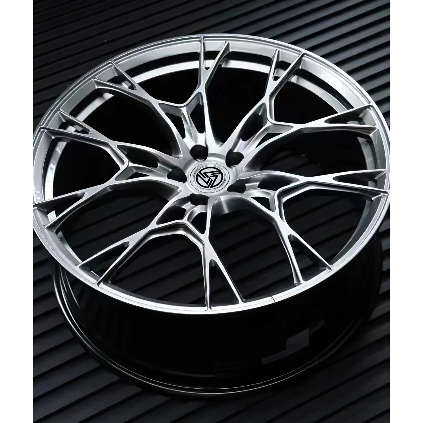 XINLAI Hot Sale Supper Deep Concave Design Custom 17 18 19 20 21 22Inch 1&2Piece Forged Wheels for C63 GTC BMW M4 M3 AMG - Image 3