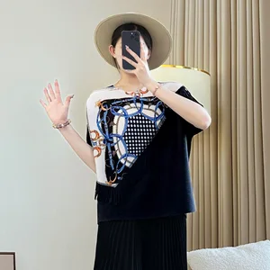 Miyake Generation Women's Summer Short Sleeve T-Shirt New Black Large Size Printed Pleated Belly Covering Loose Polyester Jacket