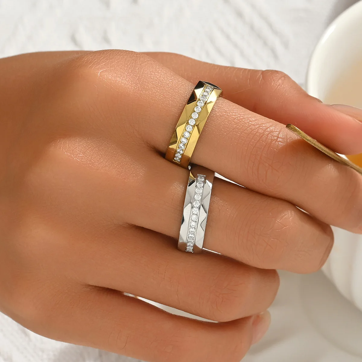 Alibaba Rings Wholesale Custom Zircon Affordable Rings Gold Plated Stainless Steel ...