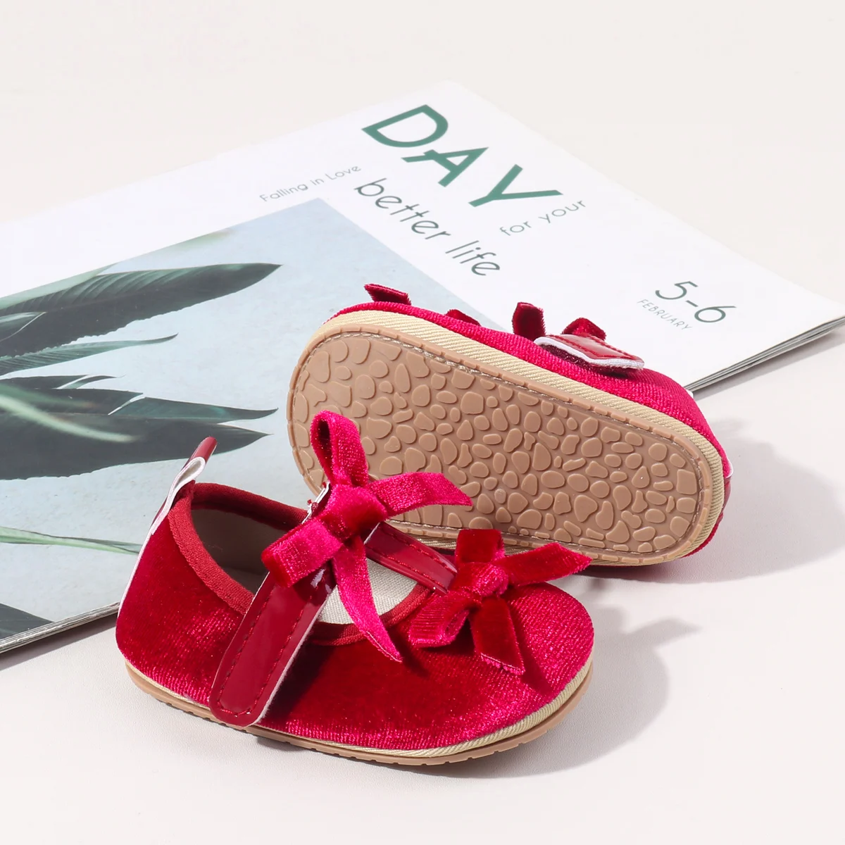New Arrival Beautiful Solid Simple Princess Newborn Baby Girls Shoes details
