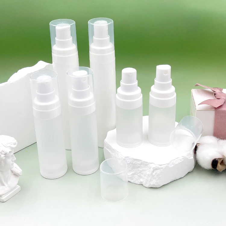 Portable  small capacity 15ml 30ml 50ml PP Plastic Airless Bottle With Lotion Pump Or Spray Pump For Cosmetic Packaging