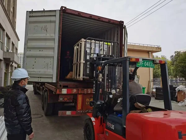 
 Полностью растительный автоматический Молочный Сок с использованием небольшого UHT лабораторного пастеризатора  