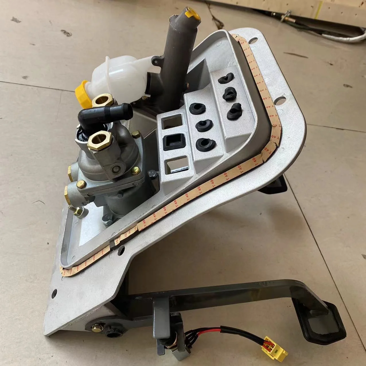 Accessories/spare Parts for SINOTRUK HOWO T7H SITRAK C7H Trucks