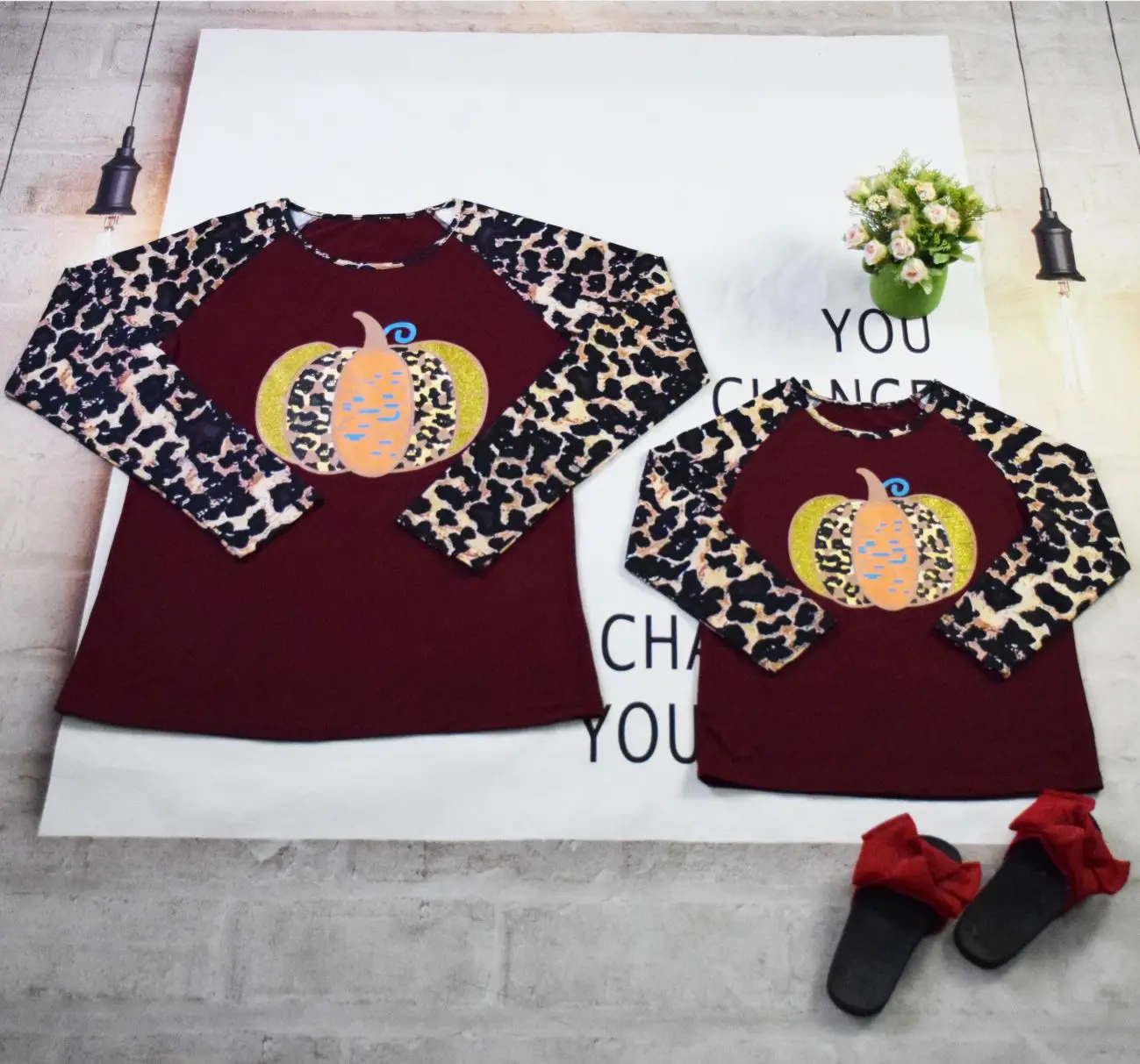 MM-089, новинка, модные футболки с длинным рукавом и принтом тыквы для мамы и меня, оптовая продажа, эксклюзивная одежда на Хэллоуин для детей и взрослых