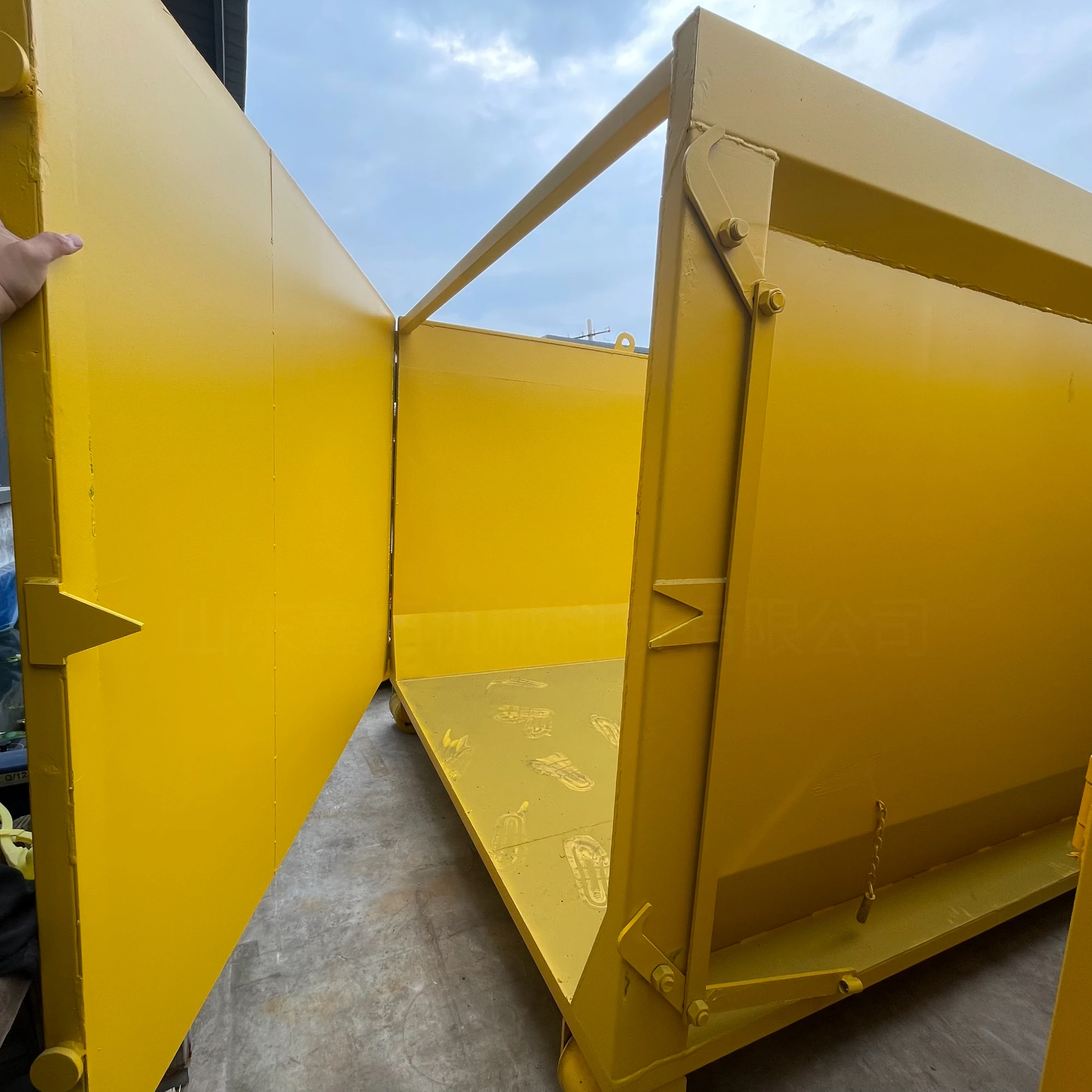 Hook Lift Bin Skip Garbage Sorting And Recycling Bin Refuse