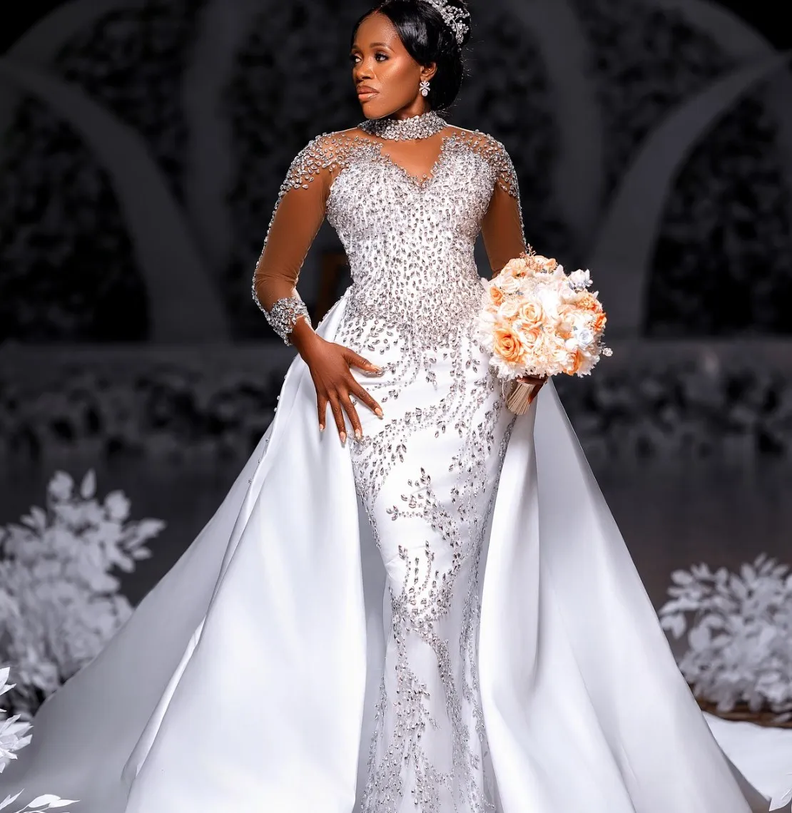 chinese dress ladies Rhinestone Wedding Dresses Bling Bling Beaded Crystal Sheer Straps Sle main image 0