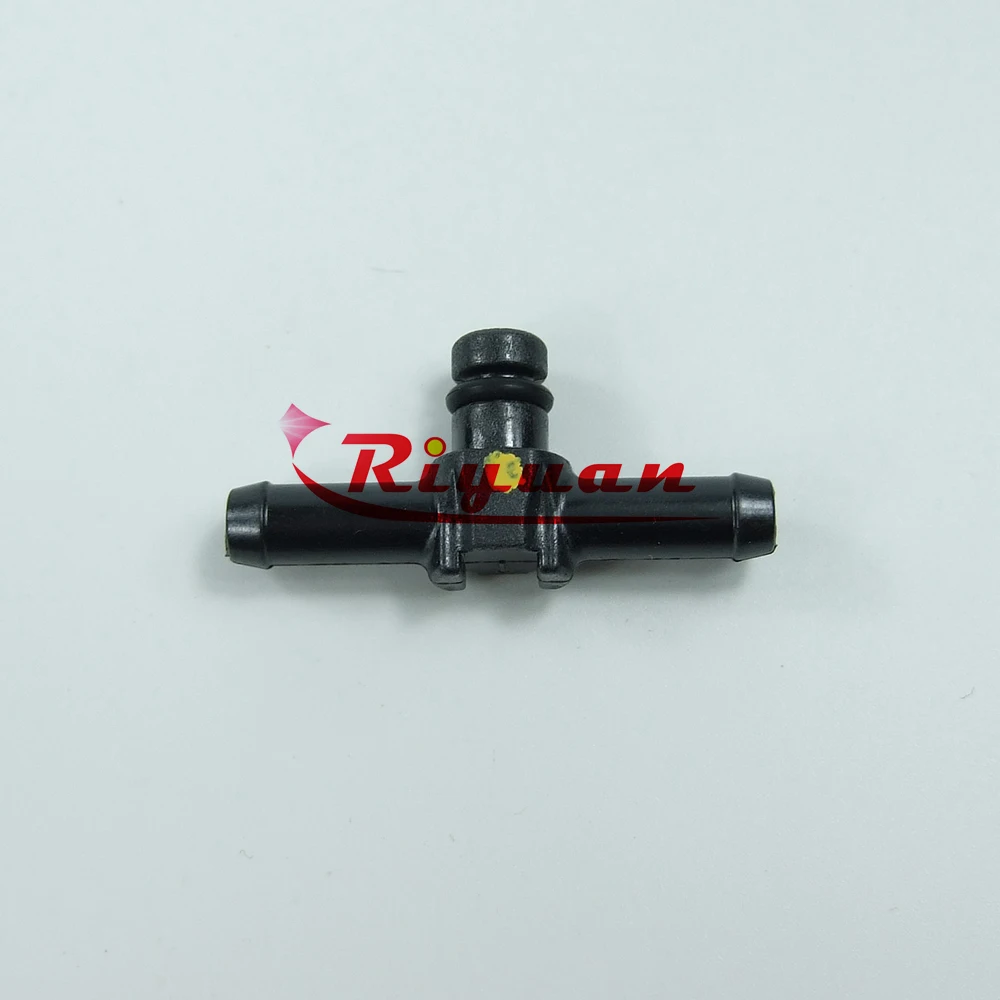 Nozzle Return Line Connector for Isuzu 4JJ1TCS Engines