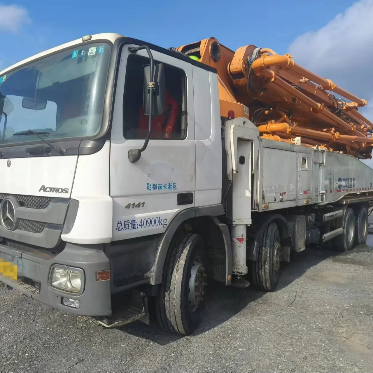 High Quality Used Zoomlion 52 Meter Concrete Mixer Pump Truck Good Condition with Engine Motor Core Components on Sale in Dubai