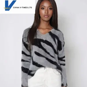 China V-times 2026 Vintage Women's V-Neck Pullover Elegant Mid-Length Loose Top Knitted Sweater in Long Style Lazy Style Sweater