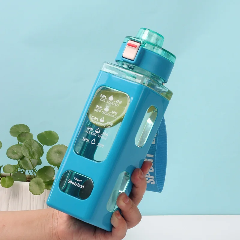 2022 New Arrival 700ML Motivational Square Water Bottle Cute Children Portable Water Bottle With Straw