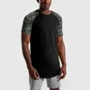 Nero con il verde camo