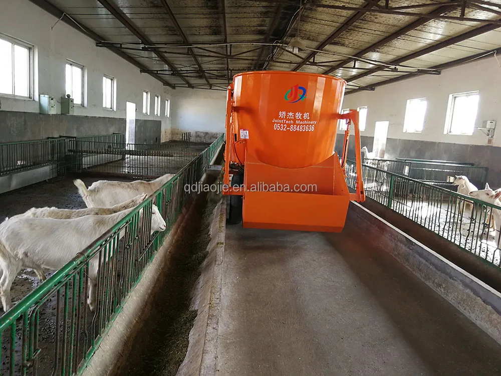 High-Efficient Sheep Cow Cattle TMR Mixing Fodder Feed Wagon Mixer New Condition for Retail Farm Industries Diesel Engine Motor
