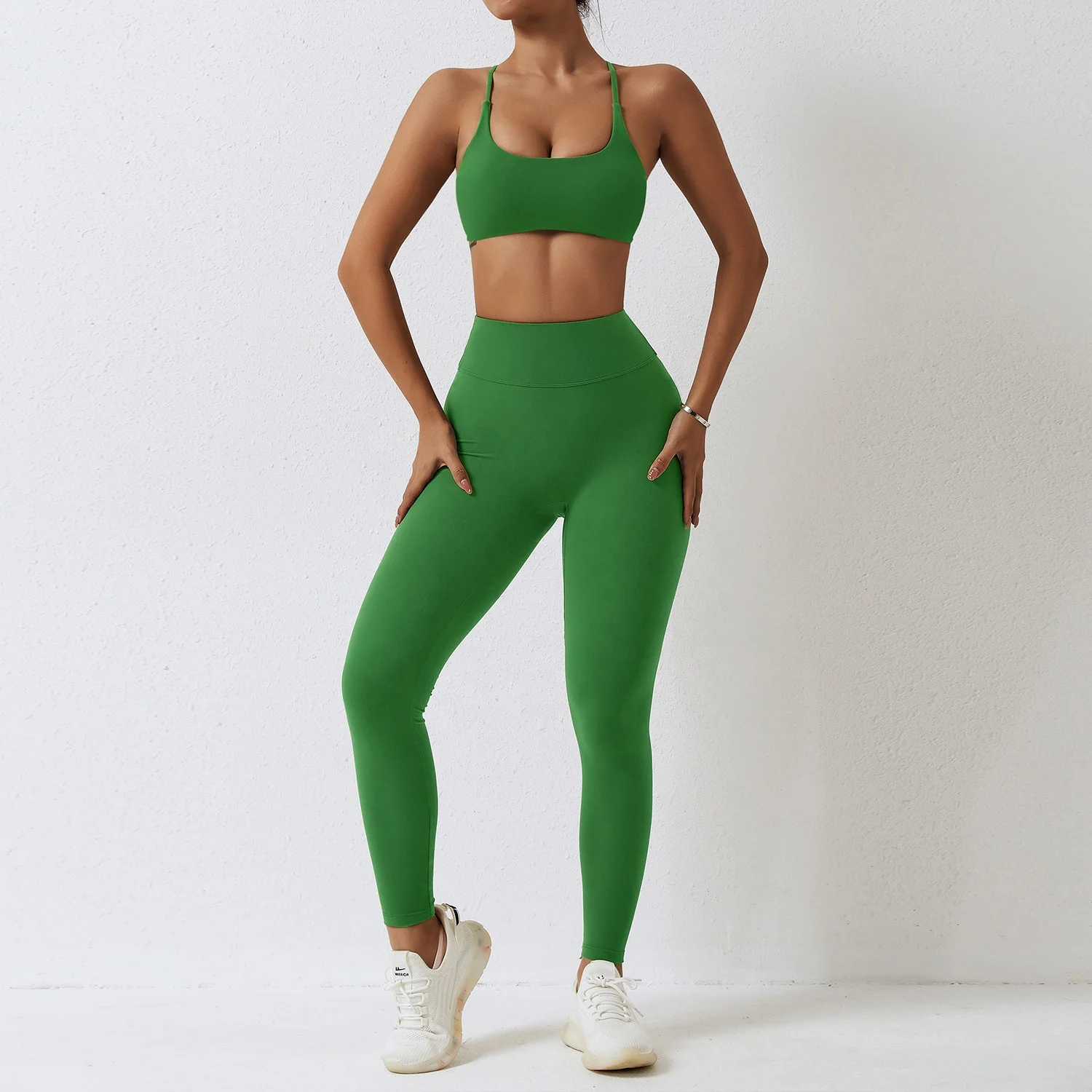 wie fühlt sich ein vibrator an SuperHot Activewear: Sexy Brazilian Workout Clothes main image 0