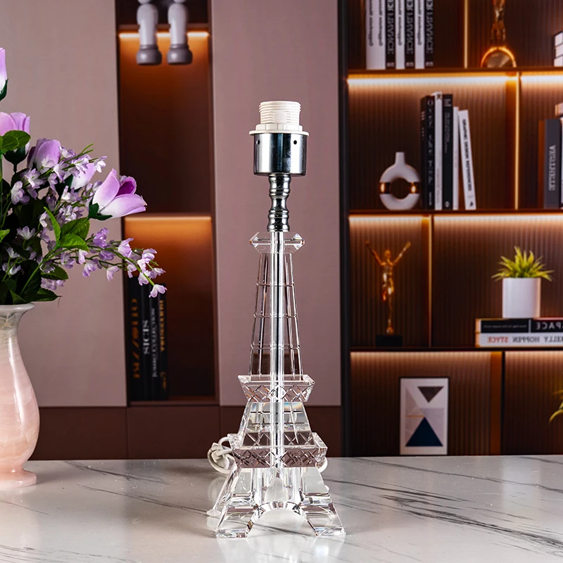 Nouveau Décoratif en Forme de Tour pour Chambre à Coucher ou Salle à Manger, Décoration de Table Compacte et Raffinée en Verre Cristal Porte-Bougie