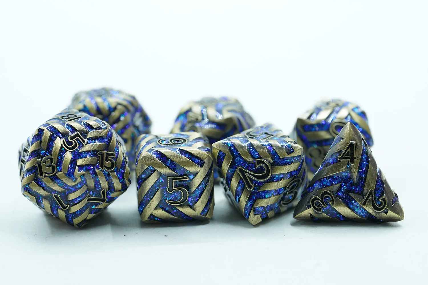 Custom Logo 16mm Copper Color Dice Set with Blue Sparkling Mica Stripe for DND Games supplier