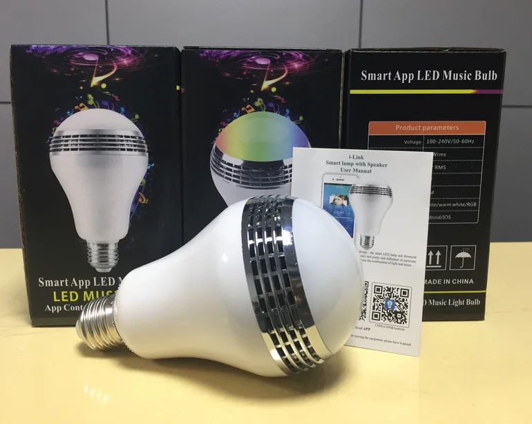RGB E27 Ampoule Multicolore LED Haut-parleur Bluetooth 16 Couleurs Changeantes avec Télécommande RGB E27 Ampoule Multicolore LED Haut-parleur Bluetooth 16 Couleurs Changeantes avec Télécommande