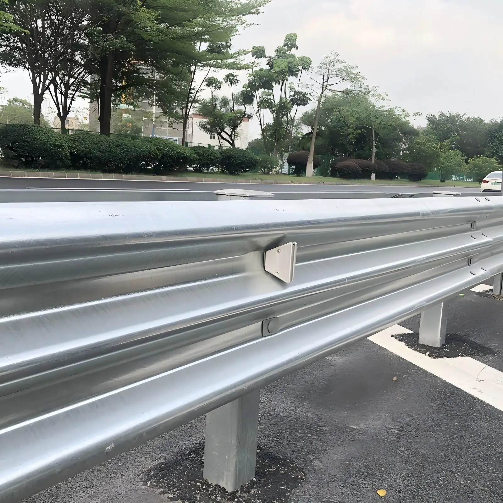 XZL Factory Price Highway Guardrail Road Safety Galvanized Steel Guard w Beam Guard Rails Barrier
