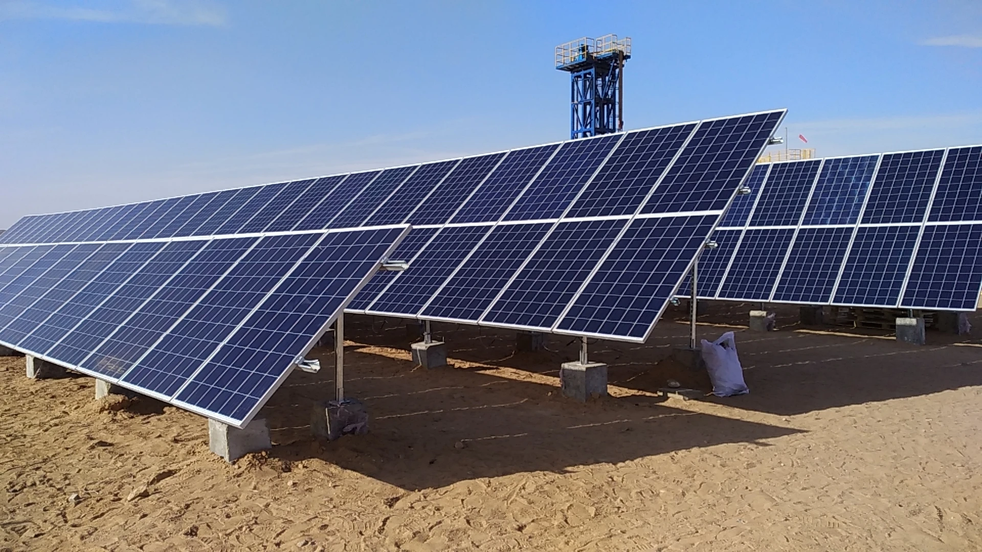 Multifunction 4kwh Portable Ev Charger 7kw 32a Ev Charger Station With