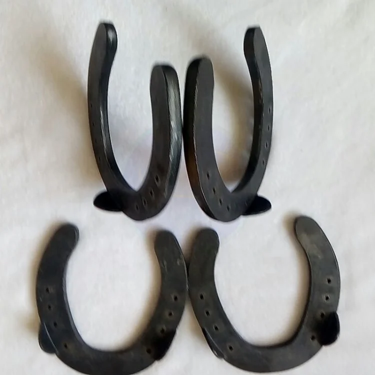 Chinese factory direct supply of wholesale iron horseshoe