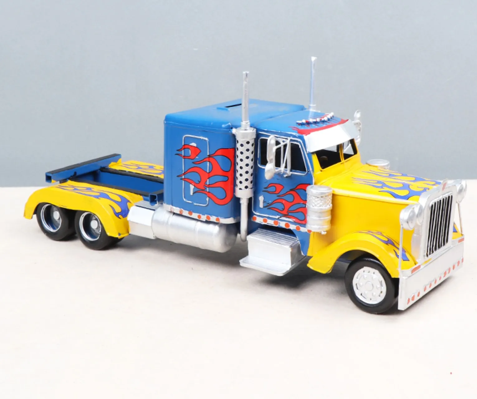 Model Toys Engineering Oil Tanker Truck Toy Iron Handmade Truck Model ...