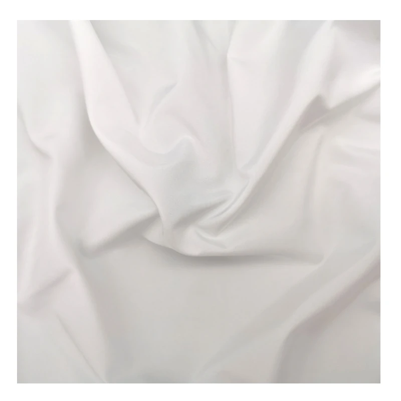 100 % poliester 420T 45 g/m² Nepremočljiva Pongee tkanina visoke gostote za puhovko