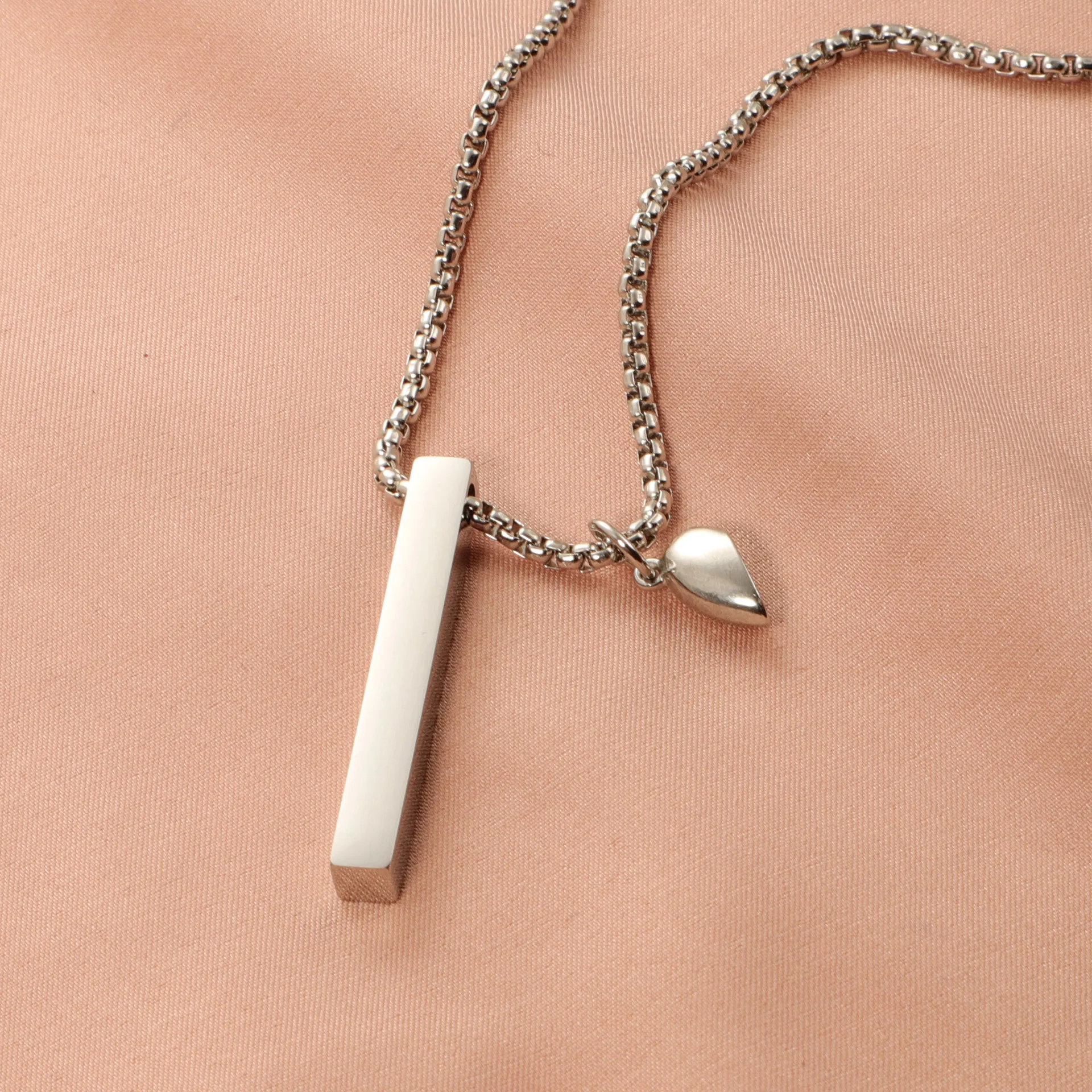Bar Magnetic Split Heart Necklace