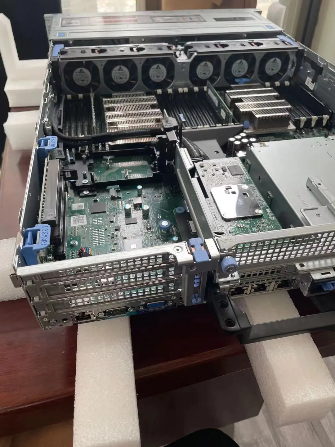 Dells PowerEdge R740 2U Rack Network Server 2x5218 Cpu With windows 11 License
