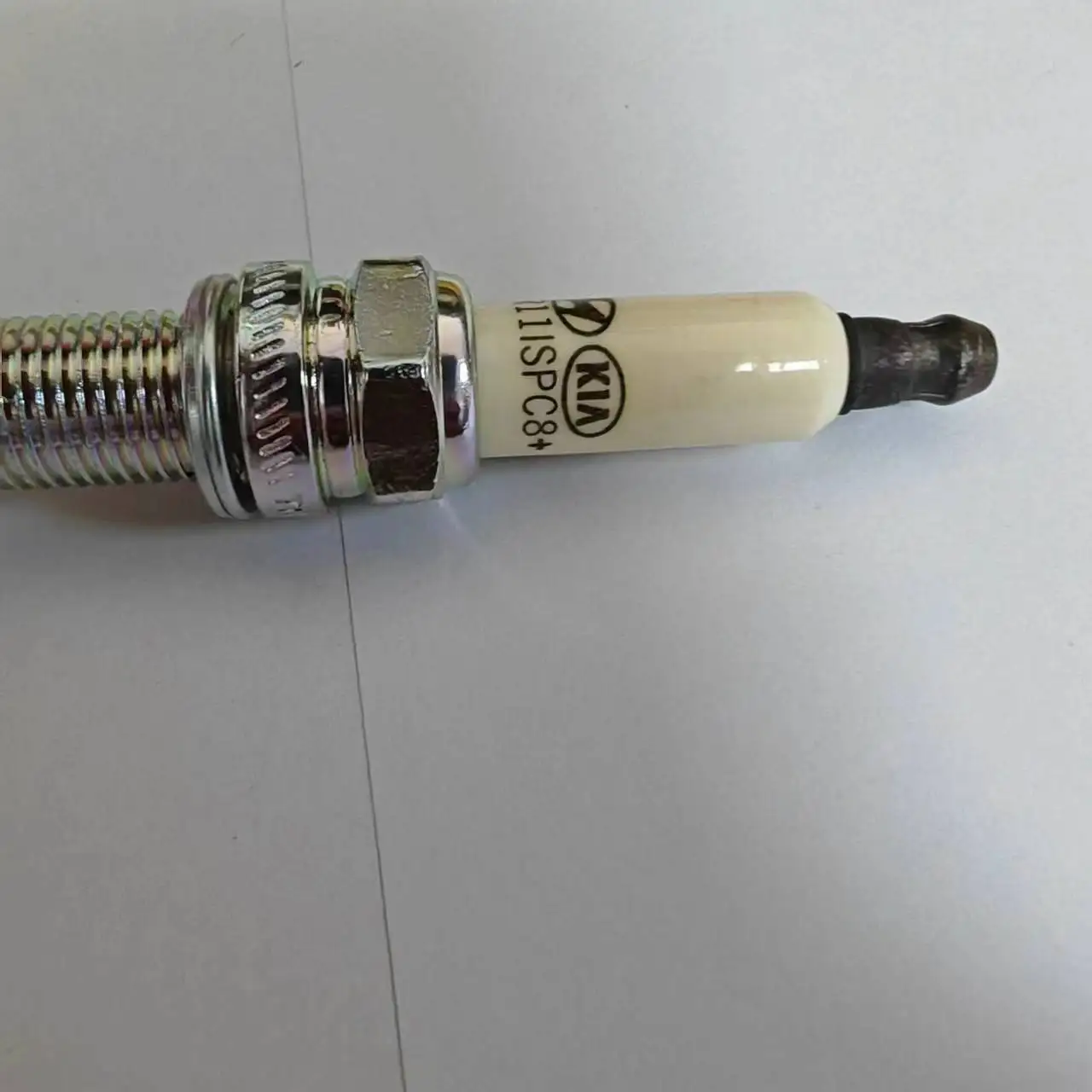 1冊 Amazon.com: Genuine OEM 18868-08115 Spark Plug 4 Pcs Set