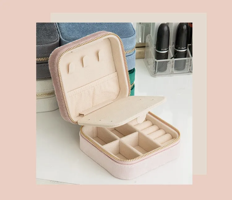 Wholesale Jewelry Case Mini Small Travel Necklace Ring Velvet Jewelry