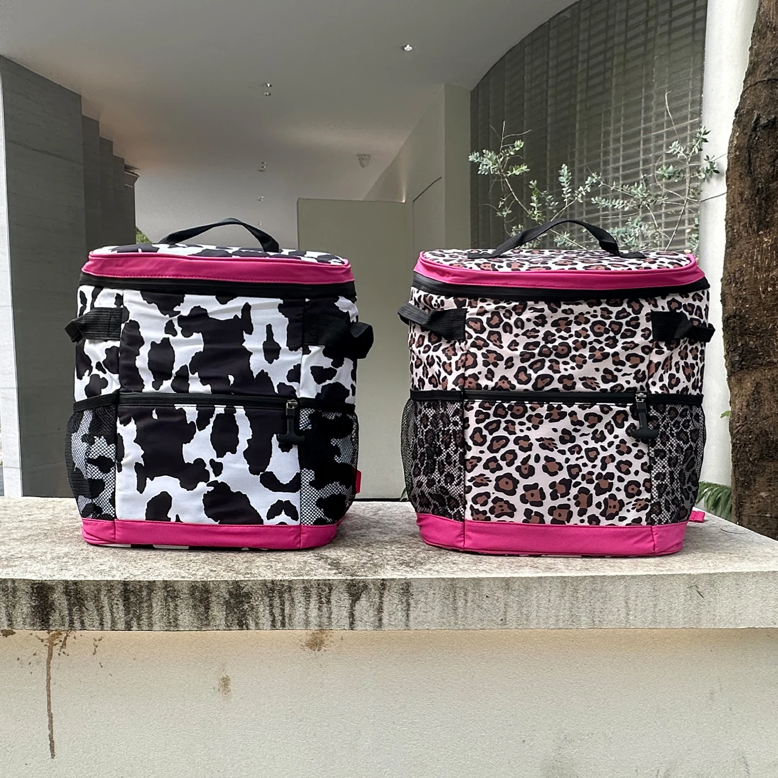 Wholesale Extra Large Waterproof Leopard Backpack Cooler display picture 2