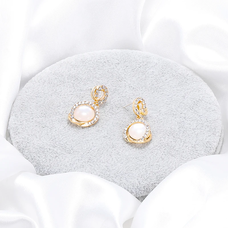 HOVANCI Ladies Fancy Items Gold Vermeil Earring S925 Silver Needle Cat Eye Stone Elegant Earring Women with Zircon