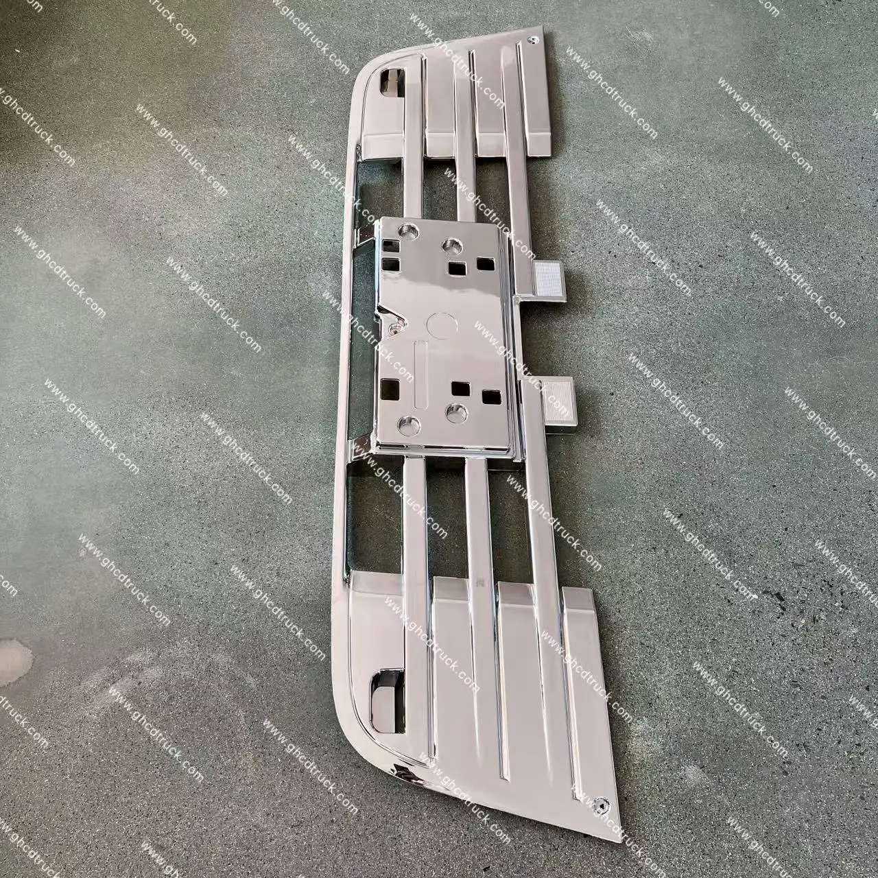 GHCD High Quality Chrome Bumper Grille New Product for Japanese Truck Brands Isuzu New Giga Hino Nissan Mitsubishi