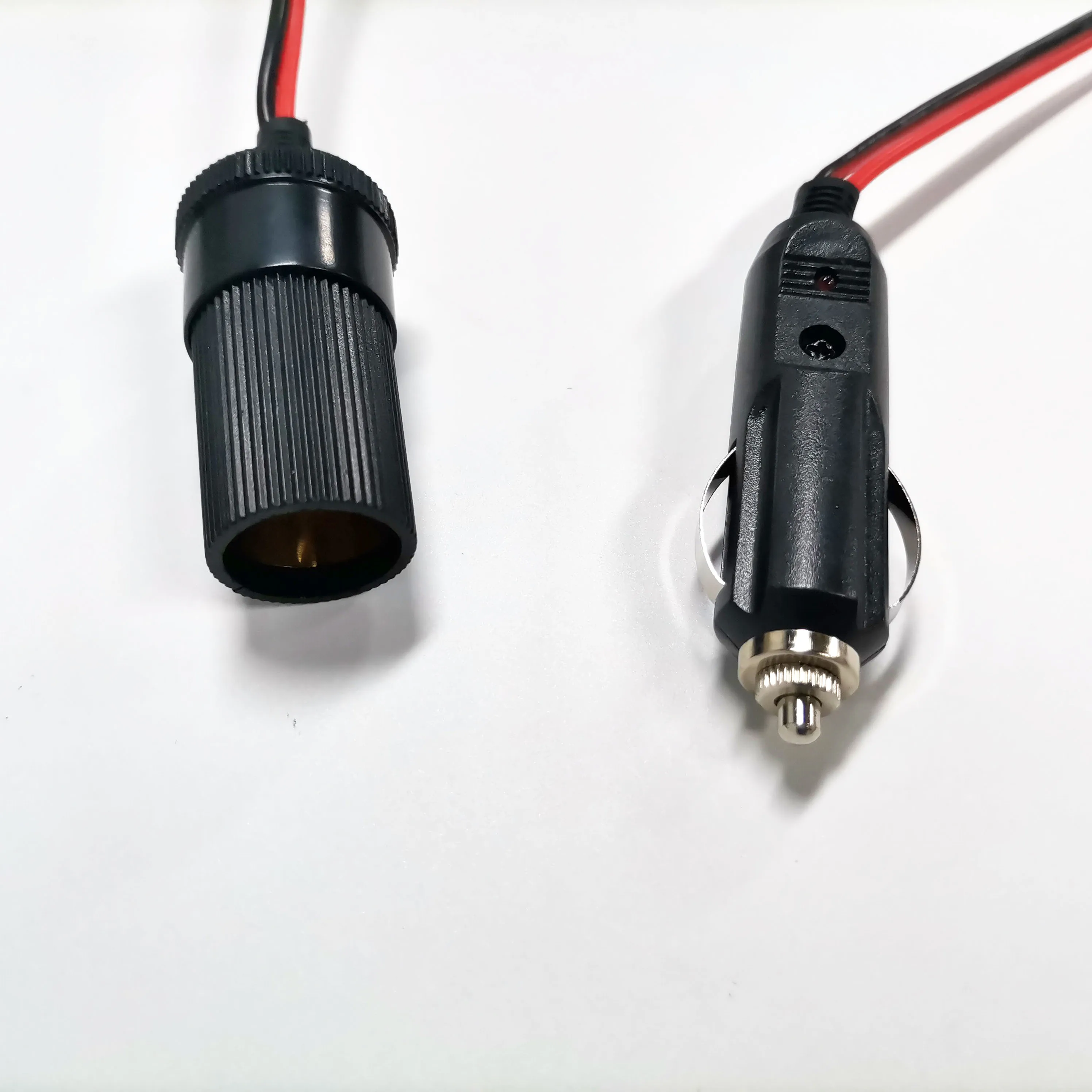 car cigarette lighter extension cable 3m with switch 12v 3M 12V Retractable Cable Reel With Car Cigarette Lighter Plug Wire Spool 3m